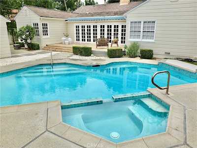 4480 Myrtle Ave Long Beach, CA 90807