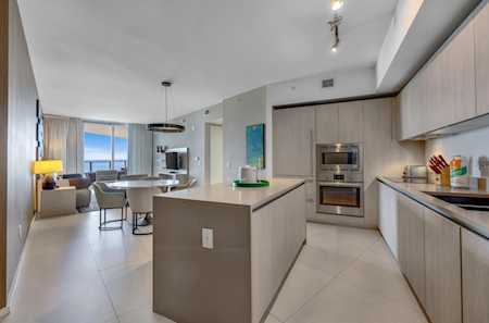 4111 S Ocean Drive #2410 Hollywood, FL 33019
