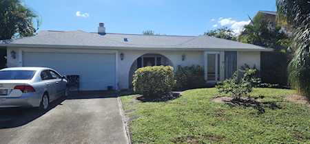 1139 W Rainwood Circle Palm Beach Gardens, FL 33410