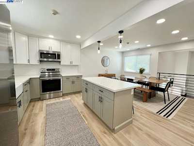 5979 Central Avenue Newark, CA 94560