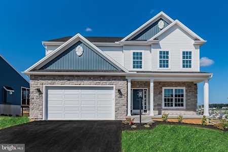 2082 N Autumn Chase Drive N Mechanicsburg, PA 17055