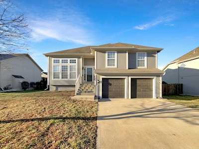 748 S Meadowbrook St Gardner, KS 66030