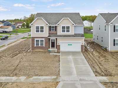 521 Wagon Avenue Pataskala, OH 43062