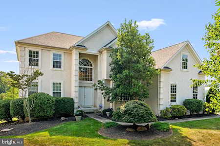 312 Sunrise Ct Chalfont, PA 18914