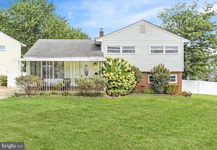 104 E Shelley Dr Claymont, DE 19703