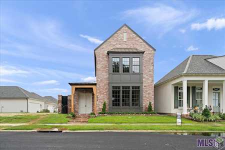 1830 Dauphine St Baton Rouge, LA 70808