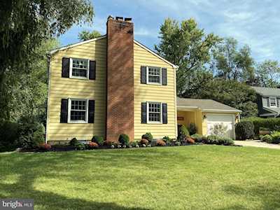 230 Sharrowvale Rd Cherry Hill, NJ 08034