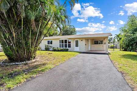 1840 NW 33rd St Oakland Park, FL 33309