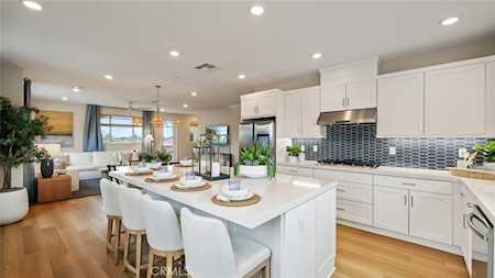 2750 W 182nd St #112 Torrance, CA 90504