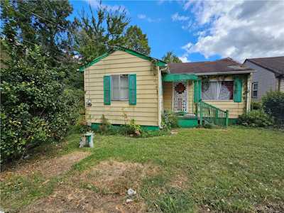 312 Diamond Ave Chesapeake, VA 23323