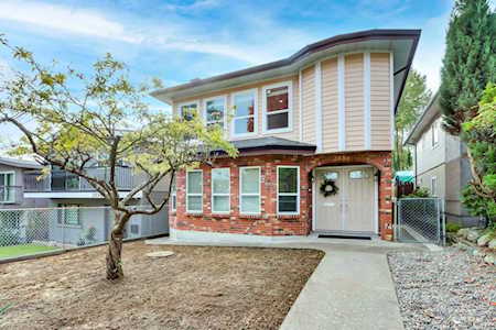 2886 E 24th Avenue Vancouver, BC V5R 1E6