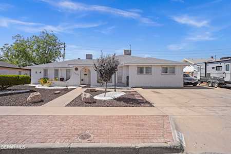 9304 Wh Burges Dr El Paso, TX 79925