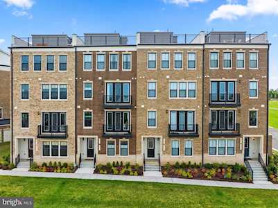 42740 Dalcarnia Terrace Ashburn, VA 20147