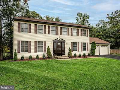 117 Caragana Ct Sterling, VA 20164