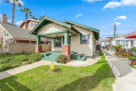 127 10th St Seal Beach, CA 90740