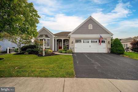 1067 Stanford Dr Lebanon, PA 17042
