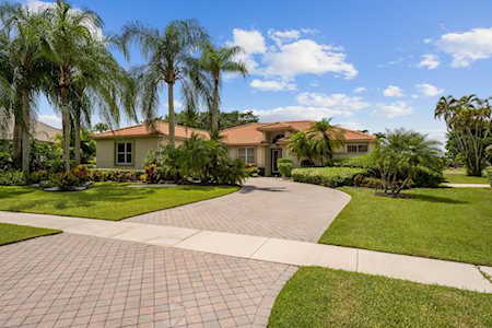4882 Exeter Estate Lane Wellington, FL 33449
