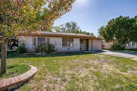 1808 Glynn Oaks Drive Arlington, TX 76010