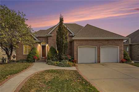 908 Oakmont Dr Lansing, KS 66043