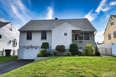 90 Maryknoll Road Menlo Park Terrace, NJ 08840