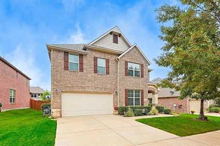 3321 Glen Crest Lane Denton, TX 76208