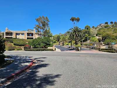 7001 Ballena Way #UNIT 27 Carlsbad, CA 92009