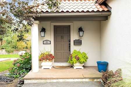 15 Algonquin Rd Newton, MA 02467