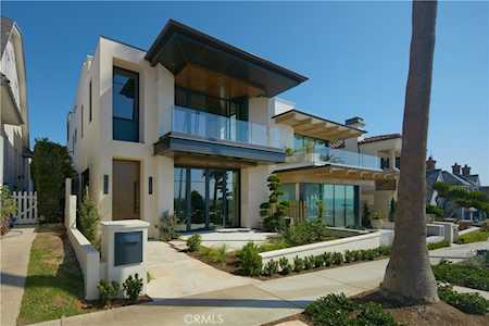 212 Goldenrod Ave Corona Del Mar, CA 92625