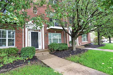 11900 Kelso Dr Unit 2 Zionsville, IN 46077