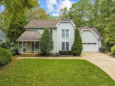 6305 Rushingbrook Drive Raleigh, NC 27612