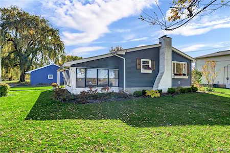 427 Erie St Lancaster, NY 14086