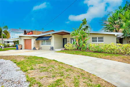 1109 Bay Pine Blvd Indian Rocks Beach, FL 33785