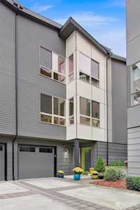 4751 35th Ave S Seattle, WA 98118