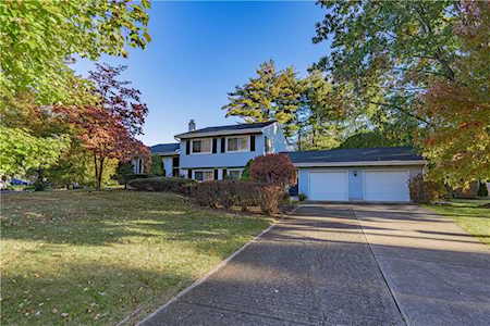 1584 Stoke Park Rd Bethlehem, PA 18017