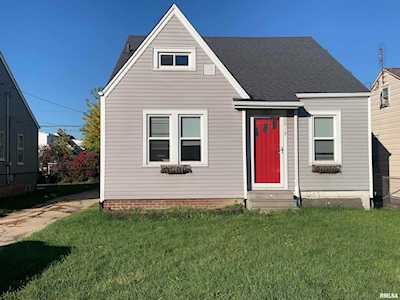 2919 University St Peoria, IL 61604