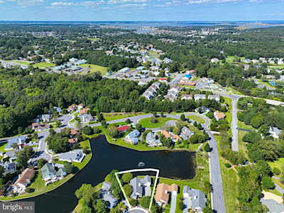 6 Torie Jordan Ct Ocean View, DE 19970