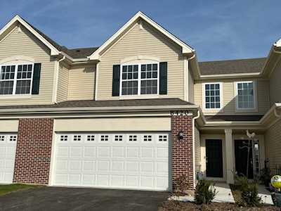 8534 Stillwater Rd Wonder Lake, IL 60097