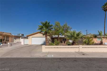 6308 Cromwell Ave Las Vegas, NV 89107