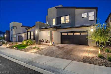 6850 Empire Cliff St North Las Vegas, NV 89084