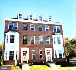 262 Buckeye Circle La Plata, MD 20646
