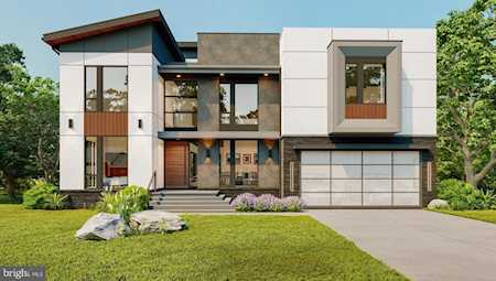 1403 Pathfinder Ln Mclean, VA 22101