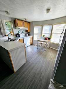 408 47th #3 Garden City, ID 83714