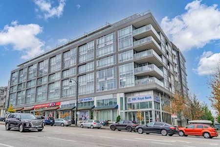 4818 Eldorado Mews #321 Vancouver, BC V5R 0B3