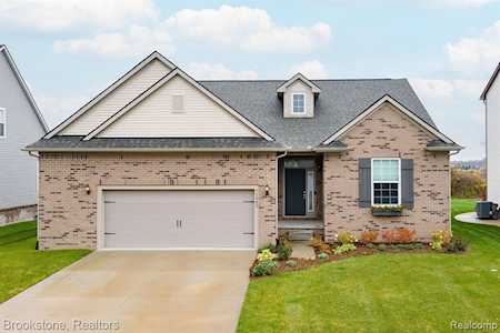 71582 Julius Dr Romeo, MI 48065