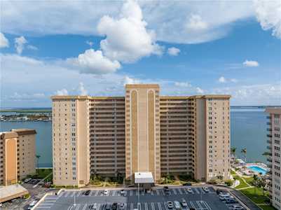 5200 Brittany Dr S #801 St. Petersburg, FL 33715