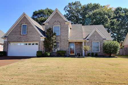 1346 River Pine Dr Collierville, TN 38017