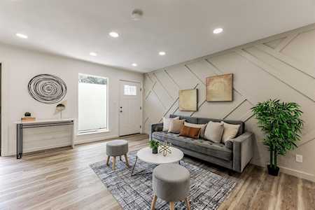 6718 Silvermine DR #403 Austin, TX 78736