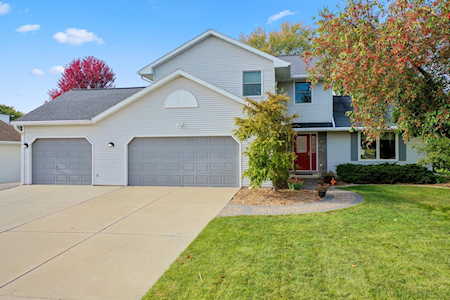 1822 Blue Spruce Ct Green Bay, Village of Bellevue, WI 54311