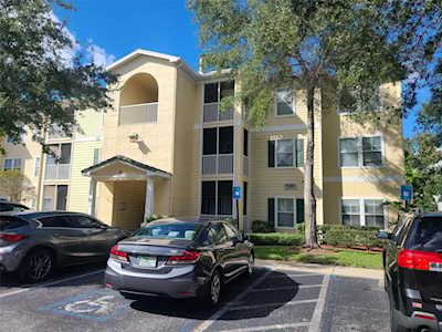 18443 Bridle Club Dr #18443 Tampa, FL 33647