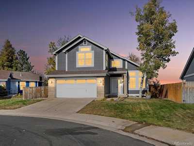 327 Oak Ln Broomfield, CO 80020